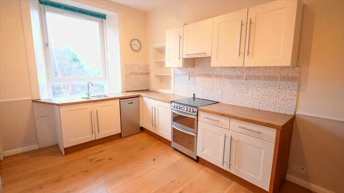 2 Bedroom Flat To Rent In Harrison Place, Edinburgh, EH11