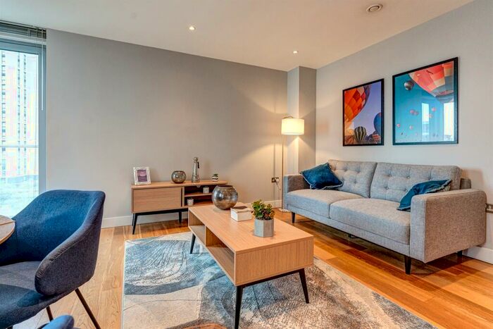 1 Bedroom Flat To Rent In Bute Terrace, Cardiff, CF10