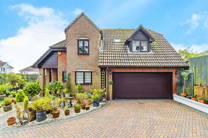 4 Bedroom Detached House For Sale In Maidenway Road, Paignton, TQ3