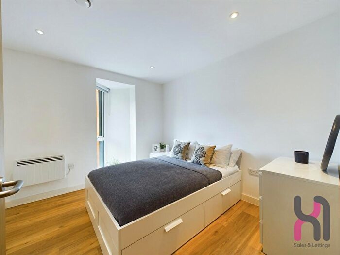 2 Bedroom Flat To Rent In Eastbank Tower, Great Ancoats Street, M4