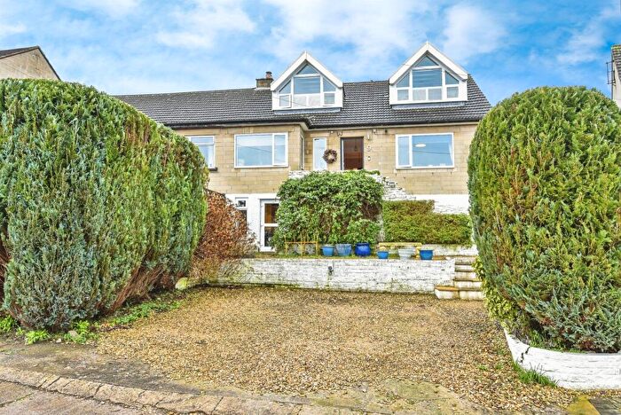 4 Bedroom Semi Detached House For Sale In Clydesdale Road, Box, Corsham, SN13