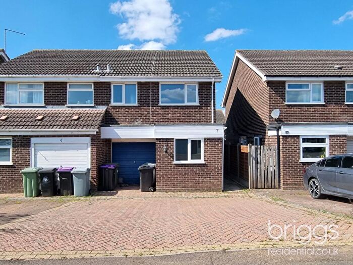 3 Bedroom Semi Detached House For Sale In Feneley Close, Deeping St James, Market Deeping, PE6