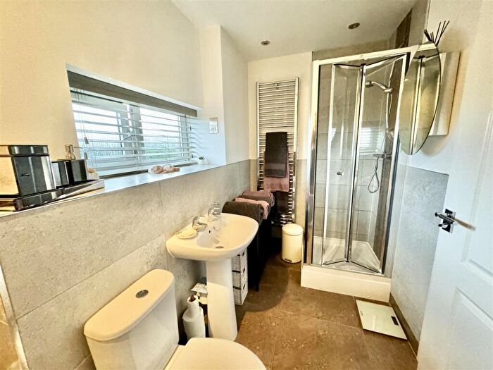 4 Bedroom Detached House For Sale In The Pastures, Royston, Barnsley, S71
