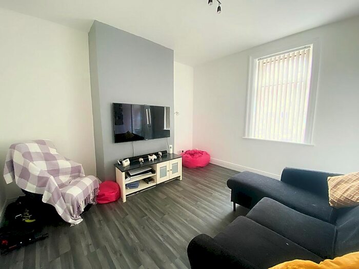 2 Bedroom Terraced House To Rent In Gladstone Street, Tyne And Wear, NE28