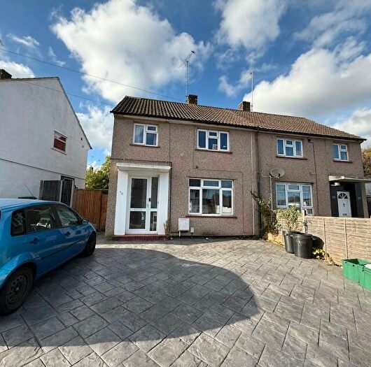 3 Bedroom House To Rent In Saxville Road, Orpington, BR5