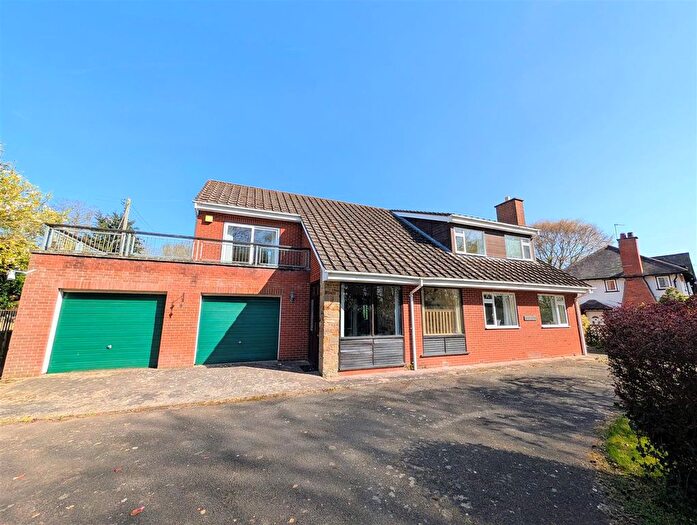 3 Bedroom Detached House For Sale In Clehonger, Hereford, HR2