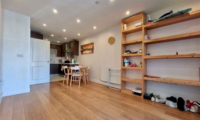 1 Bedroom Apartment To Rent In Wilson Tower, Christian Street, London, E1