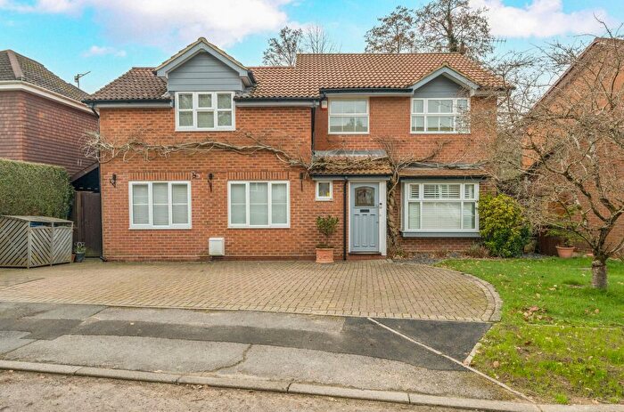 4 Bedroom Detached House For Sale In Haslemere, Surrey, GU27