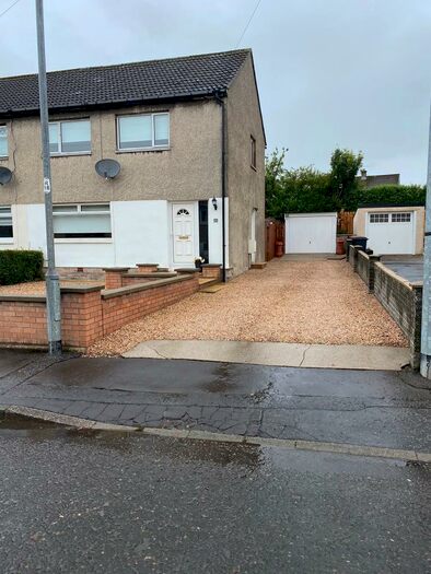 3 Bedroom Semi-Detached House To Rent In Westermains Avenue, Kirkintilloch, Glasgow, G66