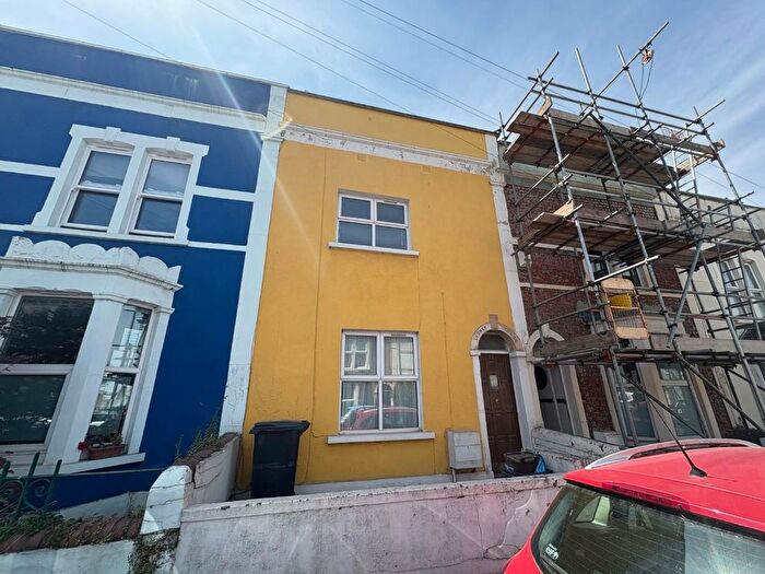 3 Bedroom Terraced House To Rent In Belton Road, Easton, Bristol, BS5