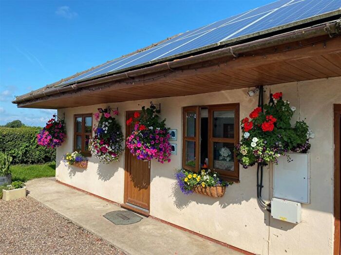 Property For Sale In Animal Boarding And Pet Grooming Salon, Cleatham, Lincolnshire, DN21