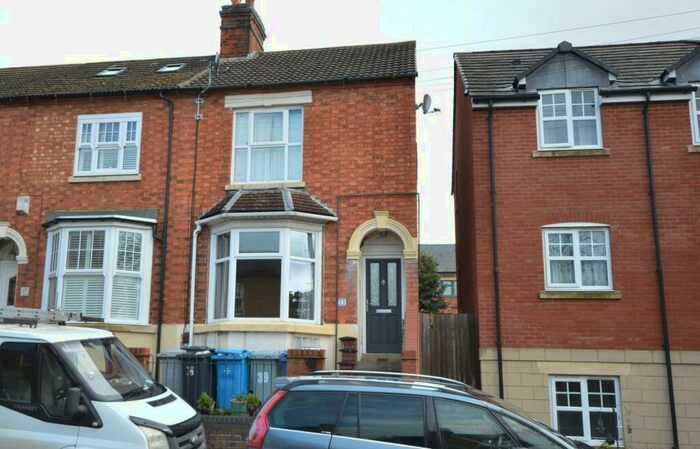 2 Bedroom Terraced House To Rent In Kettering Road, Rothwell, NN14