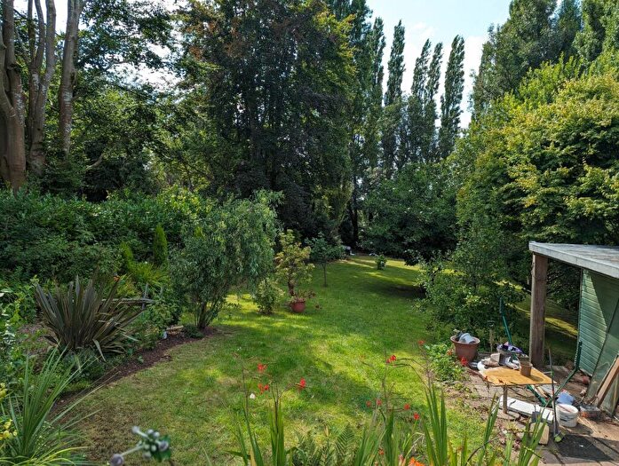 1 Bedroom Flat To Rent In Basement Flat, Bramble Drive, BS9