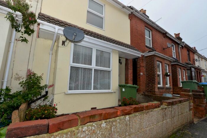 3 Bedroom Terraced House To Rent In Mortimer Road, Southampton SO19