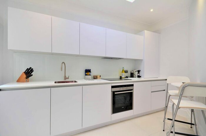 1 Bedroom Flat To Rent In Pembridge Gardens, Notting Hill, London, W2