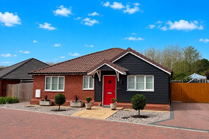 3 Bedroom Bungalow For Sale In Oxford Place, Maldon, CM9