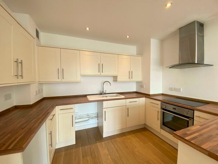 2 Bedroom Flat To Rent In Welford Road, Blaby, Leicester, LE8