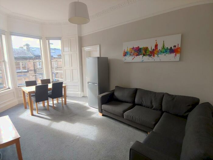 3 Bedroom Flat To Rent In Dalkeith Road, Newington, Edinburgh, EH16