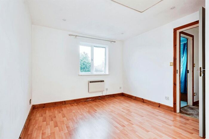 1 Bedroom End Of Terrace House For Sale In Cullerne Close, Abingdon, OX14