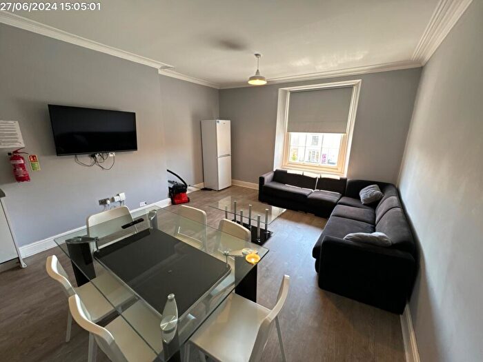 6 Bedroom Flat To Rent In Whiteladies Road, Clifton, Bristol, BS8