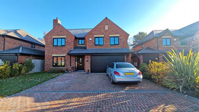 5 Bedroom Detached House To Rent In Scholars Place, Sandbach, CW11