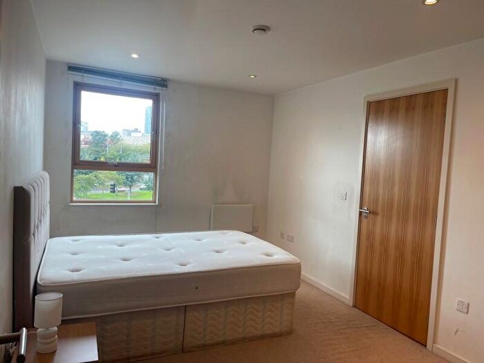 2 Bedroom Apartment To Rent In Gateway North, Leeds City Centre, LS9