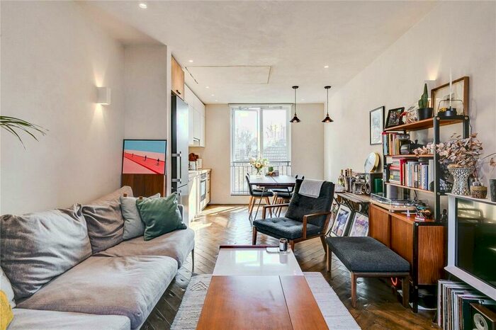 1 Bedroom Maisonette To Rent In Chance Street, Shoreditch, London, E2