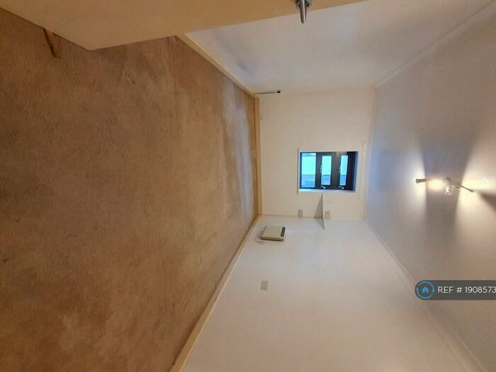 1 Bedroom Flat To Rent In Church Road, Hove, BN3