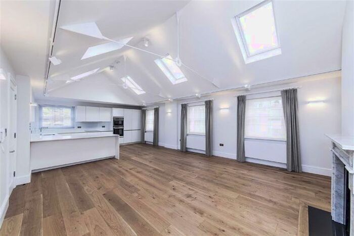 3 Bedroom Flat To Rent In Bolsover Street, London, W1W
