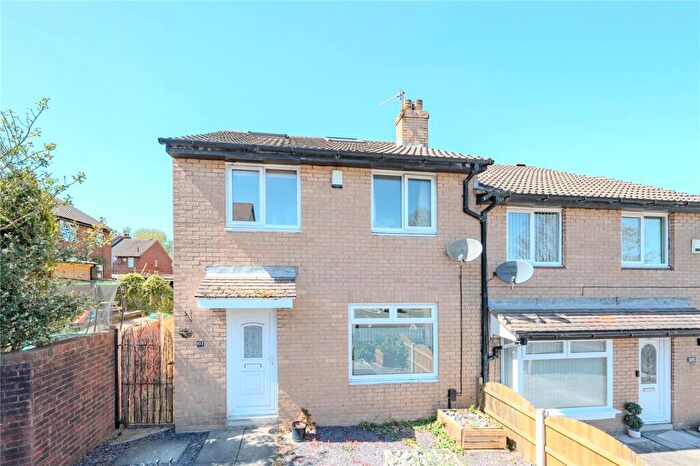 5 Bedroom Semi-Detached House For Sale In Waterloo Lane, Leeds, West Yorkshire, LS13