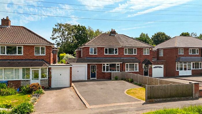 3 Bedroom Semi-Detached House For Sale In Sheepcote Lane, Tamworth, Staffordshire, B77