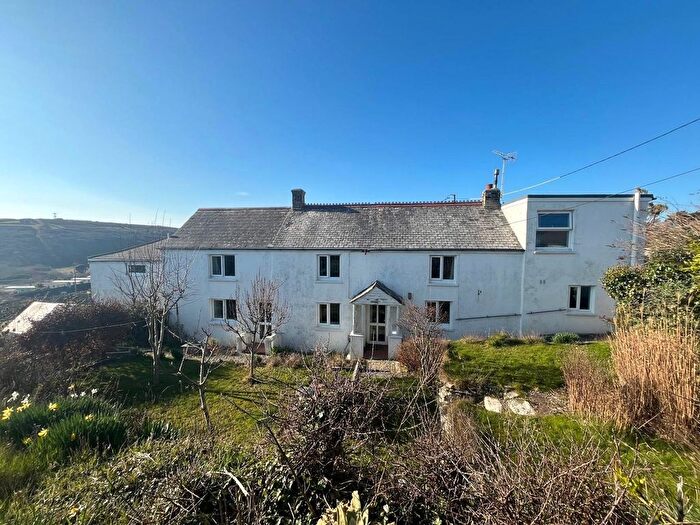 3 Bedroom Semi-Detached House For Sale In Holywell Bay, Newquay, Cornwall, TR8