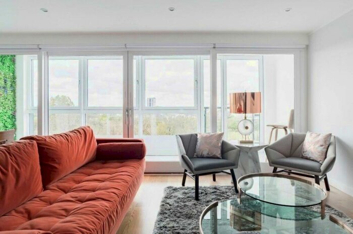 2 Bedroom Flat To Rent In Templeton Court, Glasgow, G40