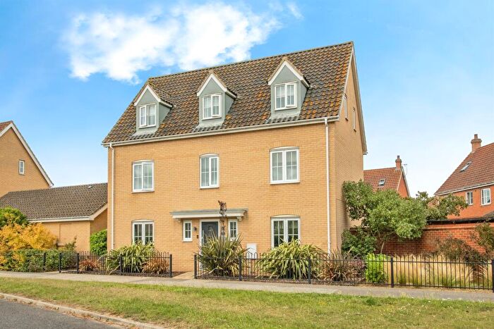 5 Bedroom Detached House For Sale In Sycamore Drive, Rendlesham, Woodbridge, IP12