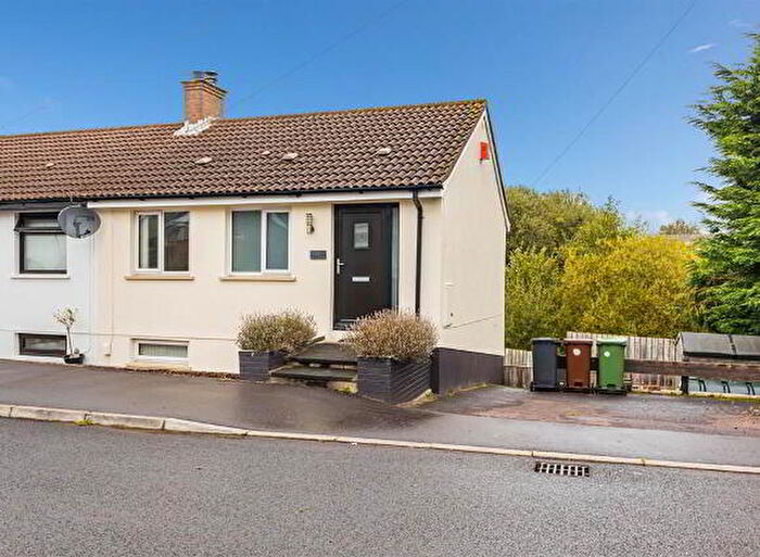 3 Bedroom Semi-Detached House For Sale In Ruskin Heights, Lisburn, BT27