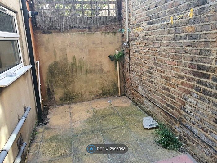 1 Bedroom Flat To Rent In Malden Road, London, NW5