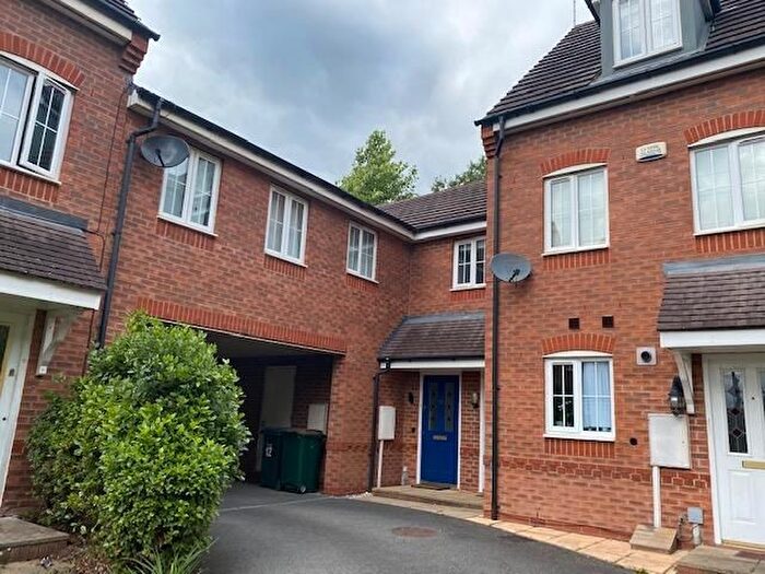 2 Bedroom Maisonette To Rent In Lowfield Road, Stoke, Coventry, CV3