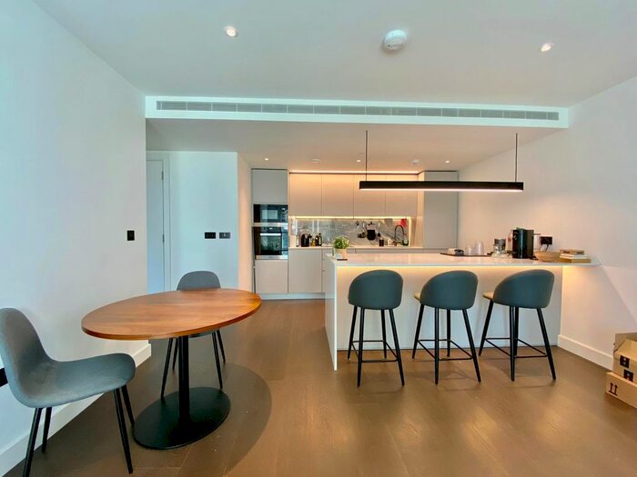 2 Bedroom Flat To Rent In Fountain Park Way, London, W12