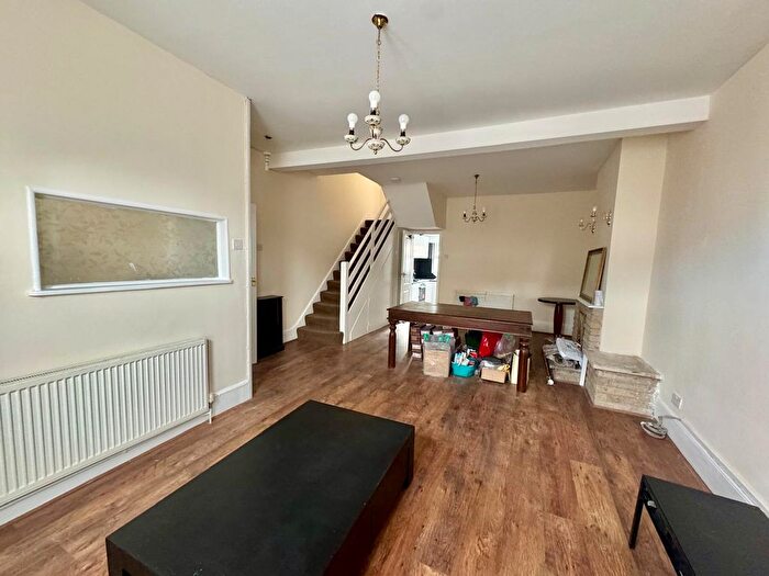 3 Bedroom Terraced House To Rent In Harrow Road, E11
