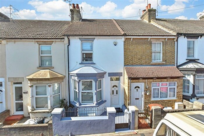 2 Bedroom Terraced House For Sale In Granville Road, Gillingham, Kent, ME7