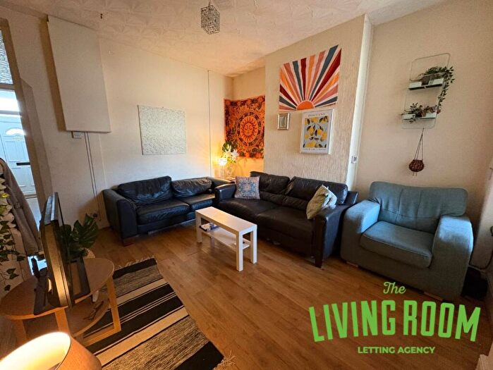 4 Bedroom House To Rent In Harriet Street, Cathays, Cardiff, CF24