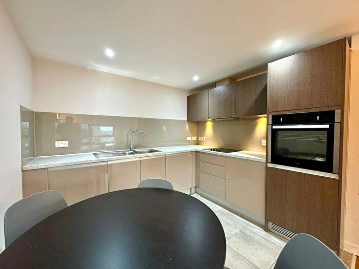 1 Bedroom Flat To Rent In Cobden Walk, London, SE15