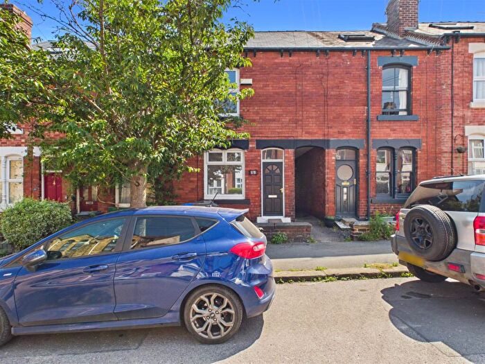 3 Bedroom House To Rent In Murray Road, Sheffield, S11