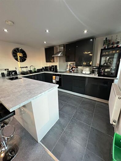 2 Bedroom Property To Rent In Queen Street, Hull, HU1