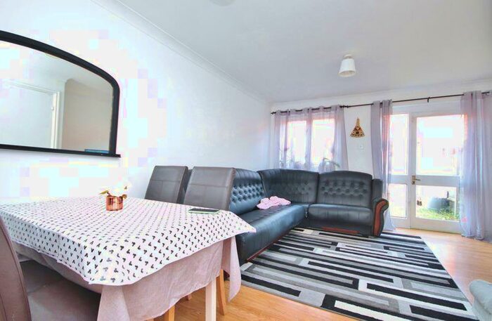 3 Bedroom Terraced House To Rent In Thomas Cribb Mews, London, E6