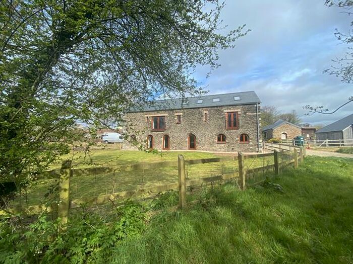 6 Bedroom Property To Rent In Manor Farm, Trematon, PL6