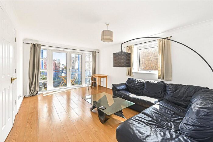 2 Bedroom Flat For Sale In Jardine Road, London, E1W