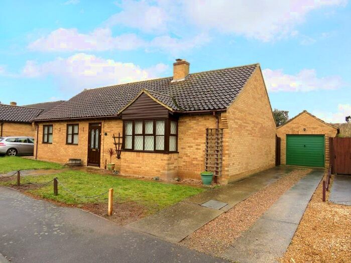 3 Bedroom Detached Bungalow To Rent In Vincent Close, Feltwell, Thetford, IP26