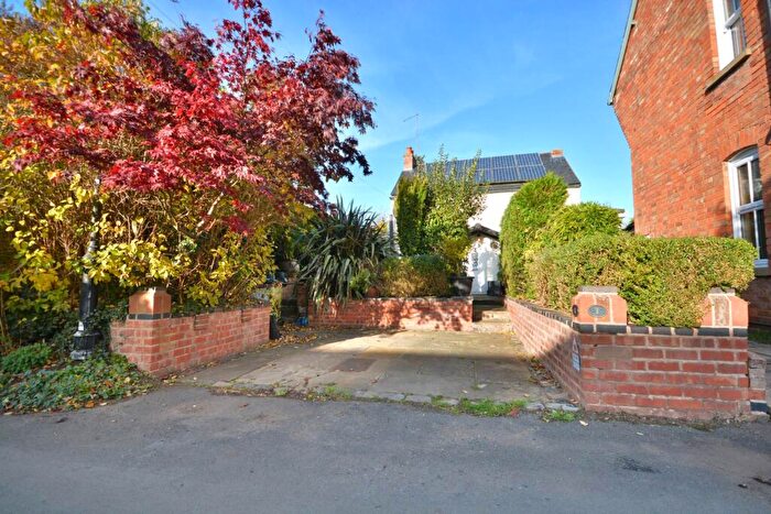 3 Bedroom Cottage For Sale In Church Walk, Thurlaston, CV23