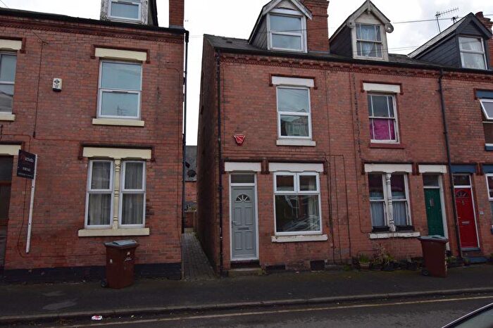 4 Bedroom Terraced House To Rent In Drayton Street, Nottingham, NG5